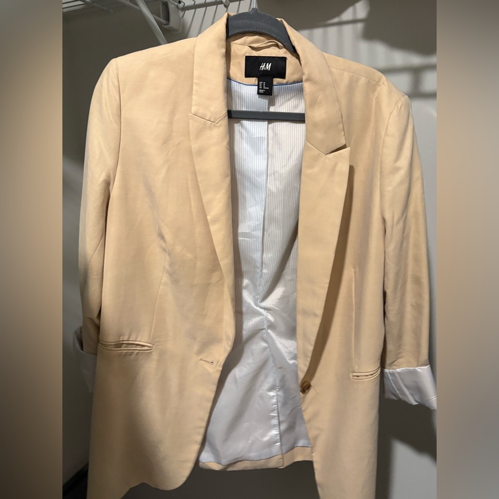 H&M Women's Beige Blazer